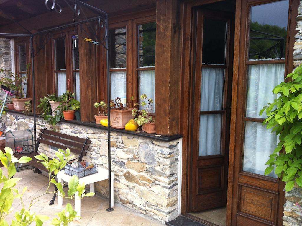 Bed & Breakfast Ca' Di Vissai Arnasco ภายนอก รูปภาพ