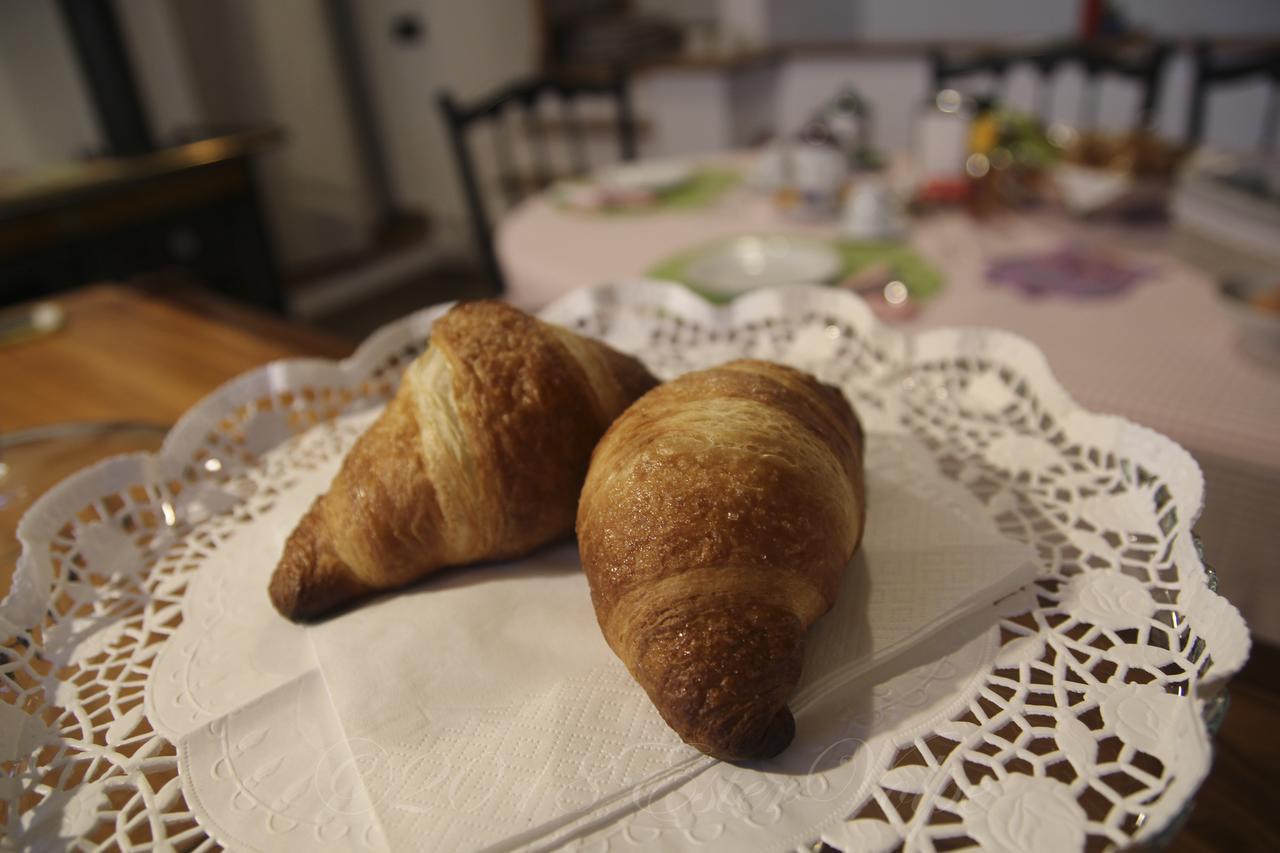 Bed & Breakfast Ca' Di Vissai Arnasco ภายนอก รูปภาพ